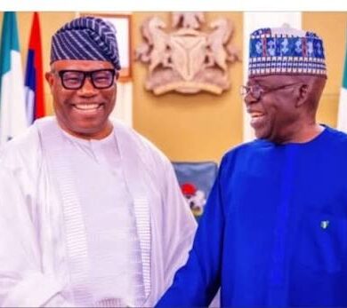 Godswill Akpabio tinu